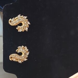 Vintage Avon Gold Tone Fantasy Swirl Rhinestone Earings